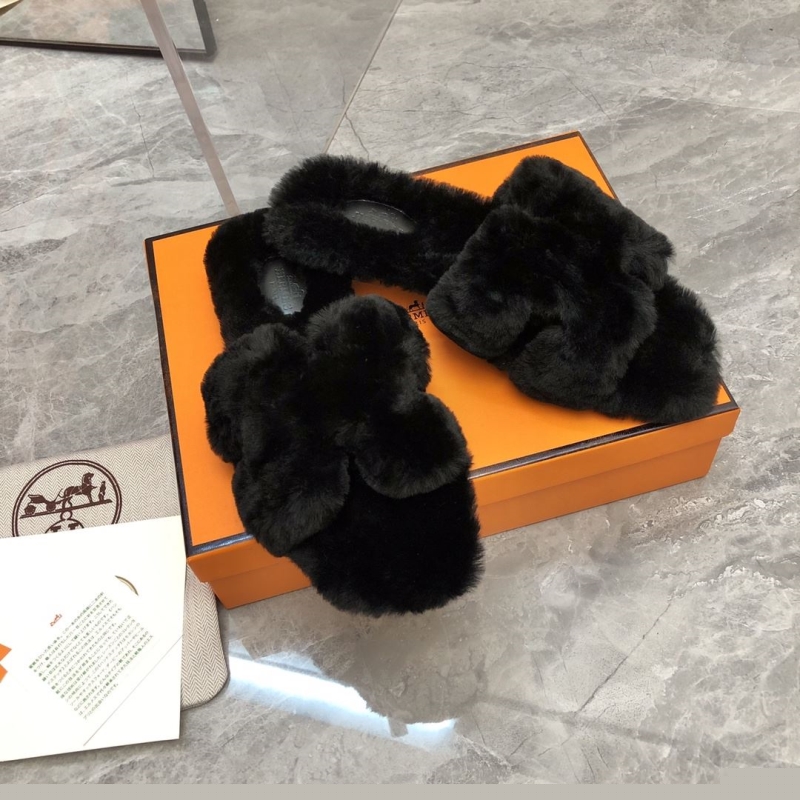 H**mes slippers